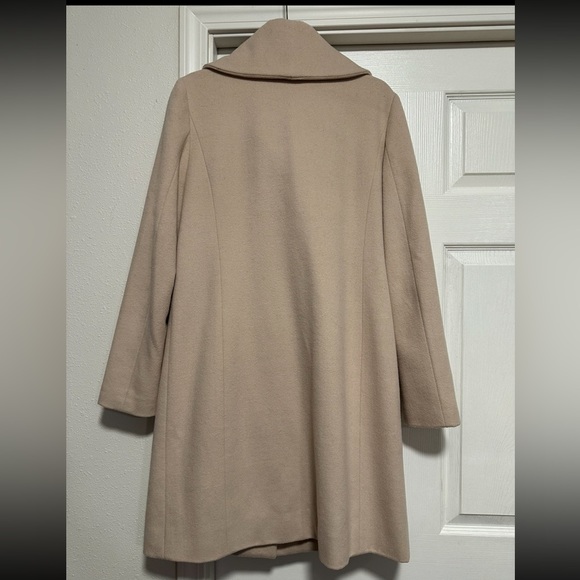 Ann Taylor Wool Blend, Women’s Coat, Size M. - Picture 2 of 6